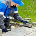 Jak zalać płytę fundamentową, by uniknąć typowych błędów?