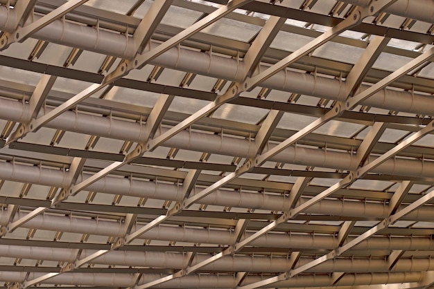 Strop gęstożebrowy czy monolityczny – na co warto się zdecydować?