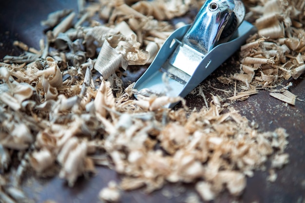 Jak ciąć na pile stołowej bezpiecznie i precyzyjnie?