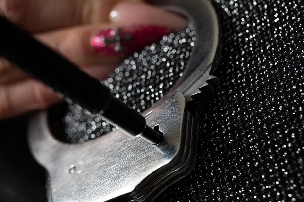 Czym naostrzyć tarczę diamentową, aby przedłużyć jej żywotność?