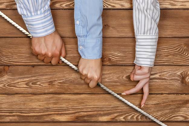 Jak łączyć krokwie w konstrukcji dachu?