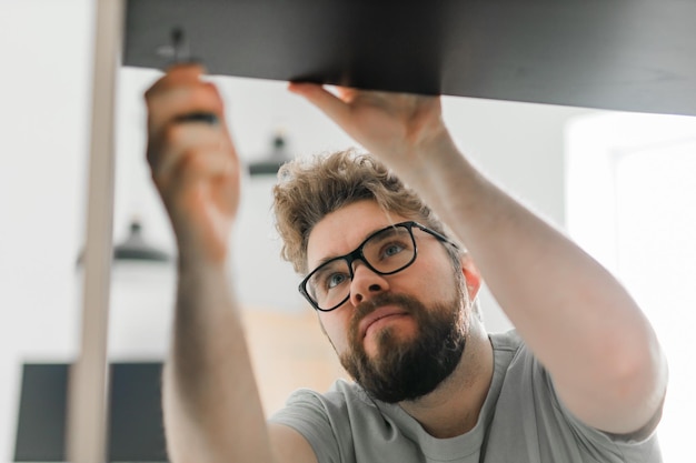 Jak zazbroić strop, by uniknąć błędów podczas budowy?