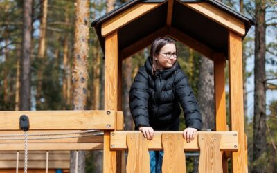 Jak zrobic altanę z drewna w ogrodzie?