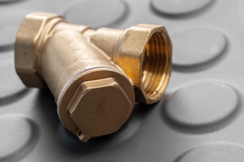 Przyłącza flanszowe SAE – standardy stosowane w nowoczesnej hydraulice