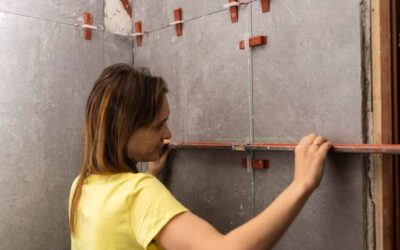 Czym mocować krokwie do murłaty podczas budowy dachu?