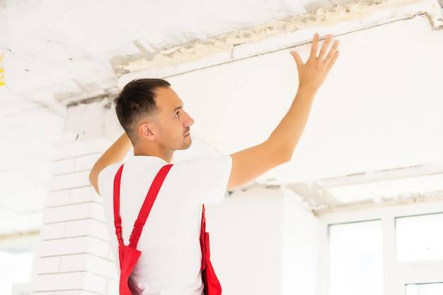 Jak wykonać strop w domu jednorodzinnym?