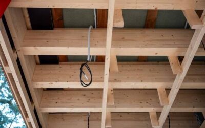 Jaka belka na strop drewniany sprawdzi się w Twoim domu?