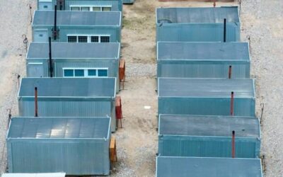 Jak zrobić kontener z płyty warstwowej i na co zwrócić uwagę?