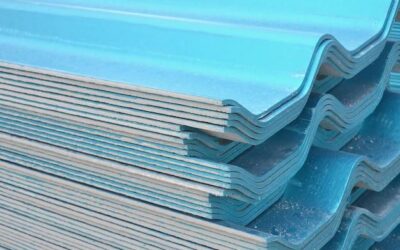 Płyta warstwowa styropian czy poliuretan co wybrać do budowy?