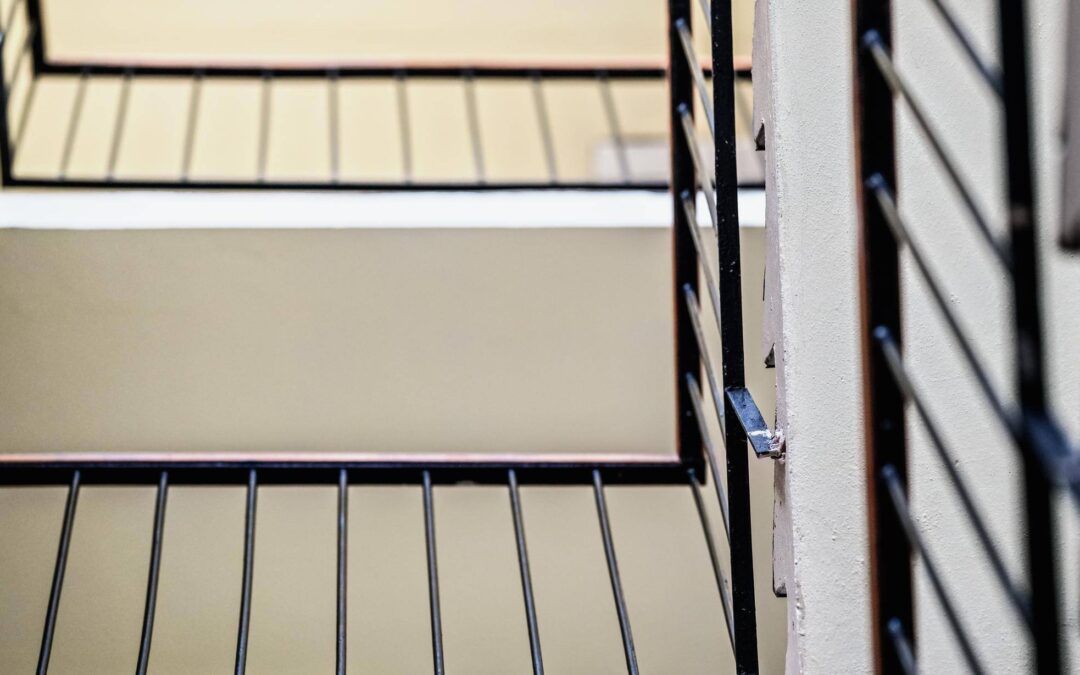 Ile kosztuje balustrada na balkon i od czego zależy cena?