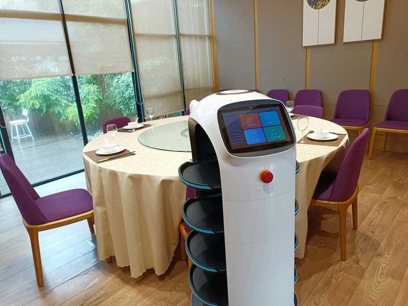 Robot dostawczy – gdzie i dlaczego warto go wdrożyć?