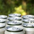 Ile kosztuje aluminium z puszek i od czego zależy cena