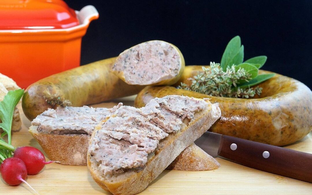 Jak naostrzyć nóż kamieniem i przywrócić mu ostrą krawędź?
